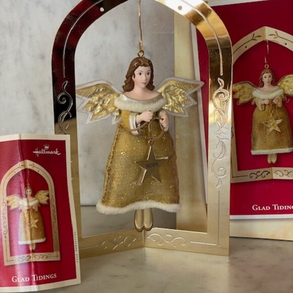 HALLMARK Holiday 2003 Memory Glad Tidings Ornament Decor IOB - Picture 1 of 16